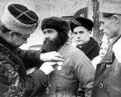 Как попасть в Небесное Отечество, защищая земное?